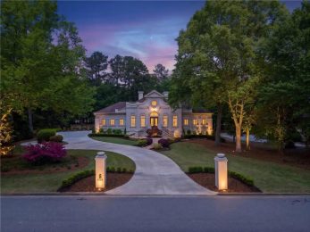5540 Chelsen Wood Dr, Johns Creek, GA 30097