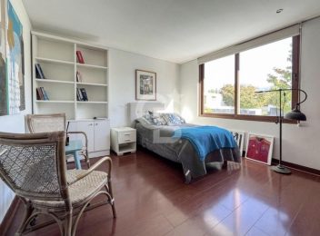 Casa Mediterránea En Los Trapenses, Cercana A Colegios